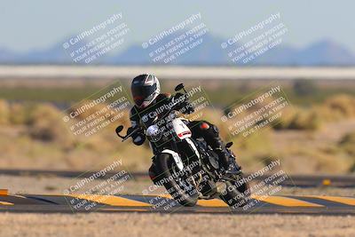 media/Nov-06-2023-Moto Forza (Mon) [[ce023d0744]]/3-Intermediate Group/Session 5 (Turn 4)/